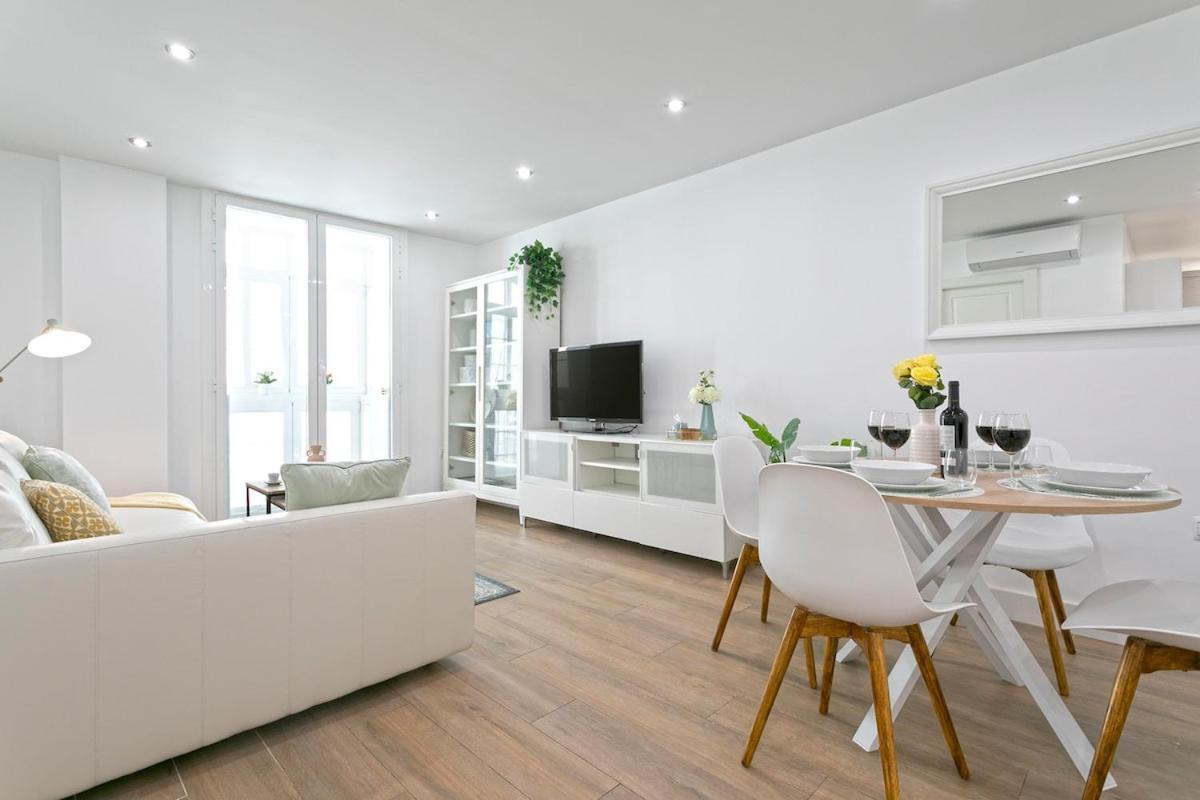 Appartamento -malagasunapts-citycentre Private Patio *